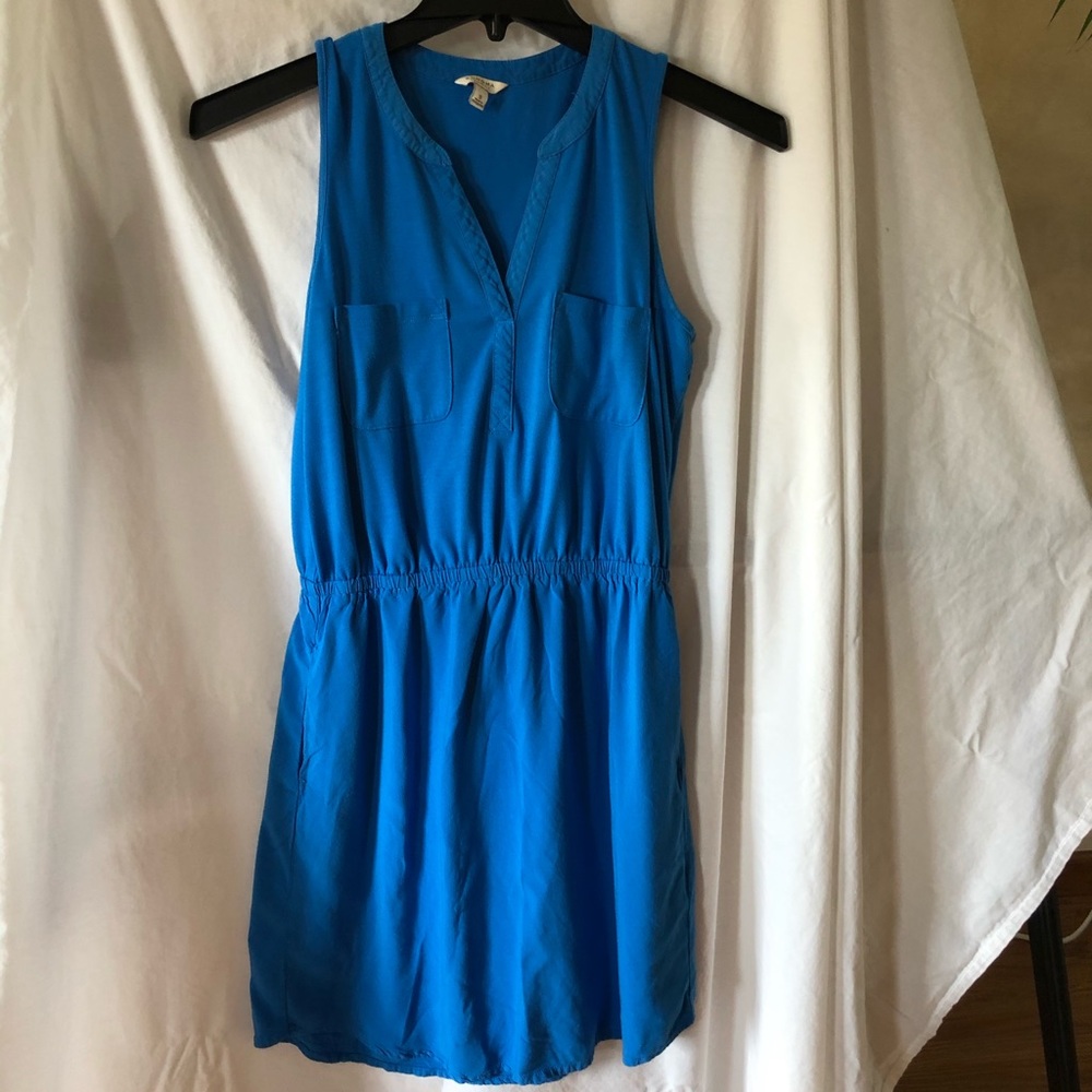 Simple blue dress